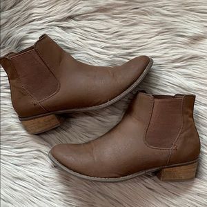 Diba Chelsea Bootes - 9.5